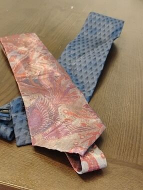 2 Vintage Silk Men's Ties